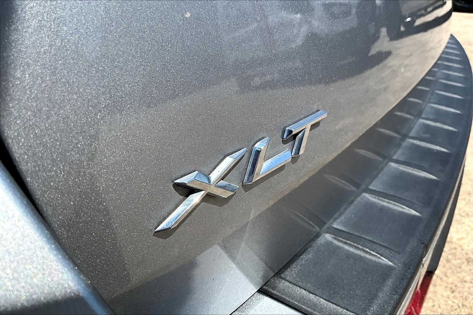 2022 Ford Explorer XLT Iconic Silver Metallic at Friendly Ford Crosby