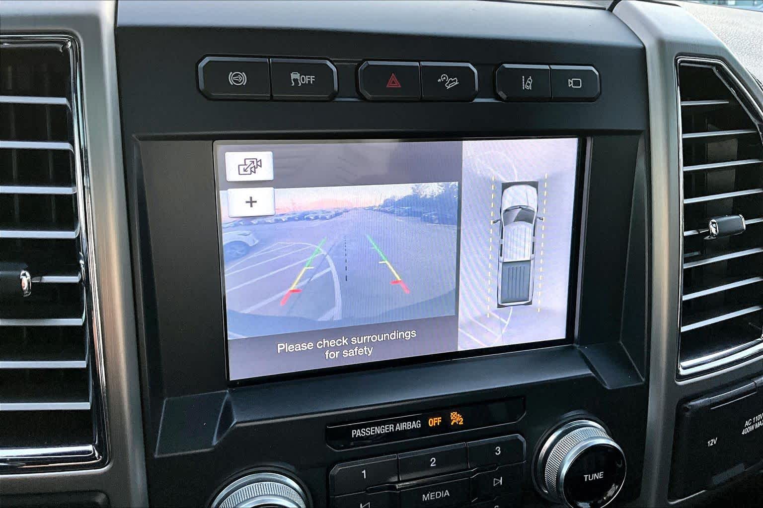 2018 Ford Super Duty F-250 SRW Platinum White Platinum Metallic Tri-Coat at HGreg Houston