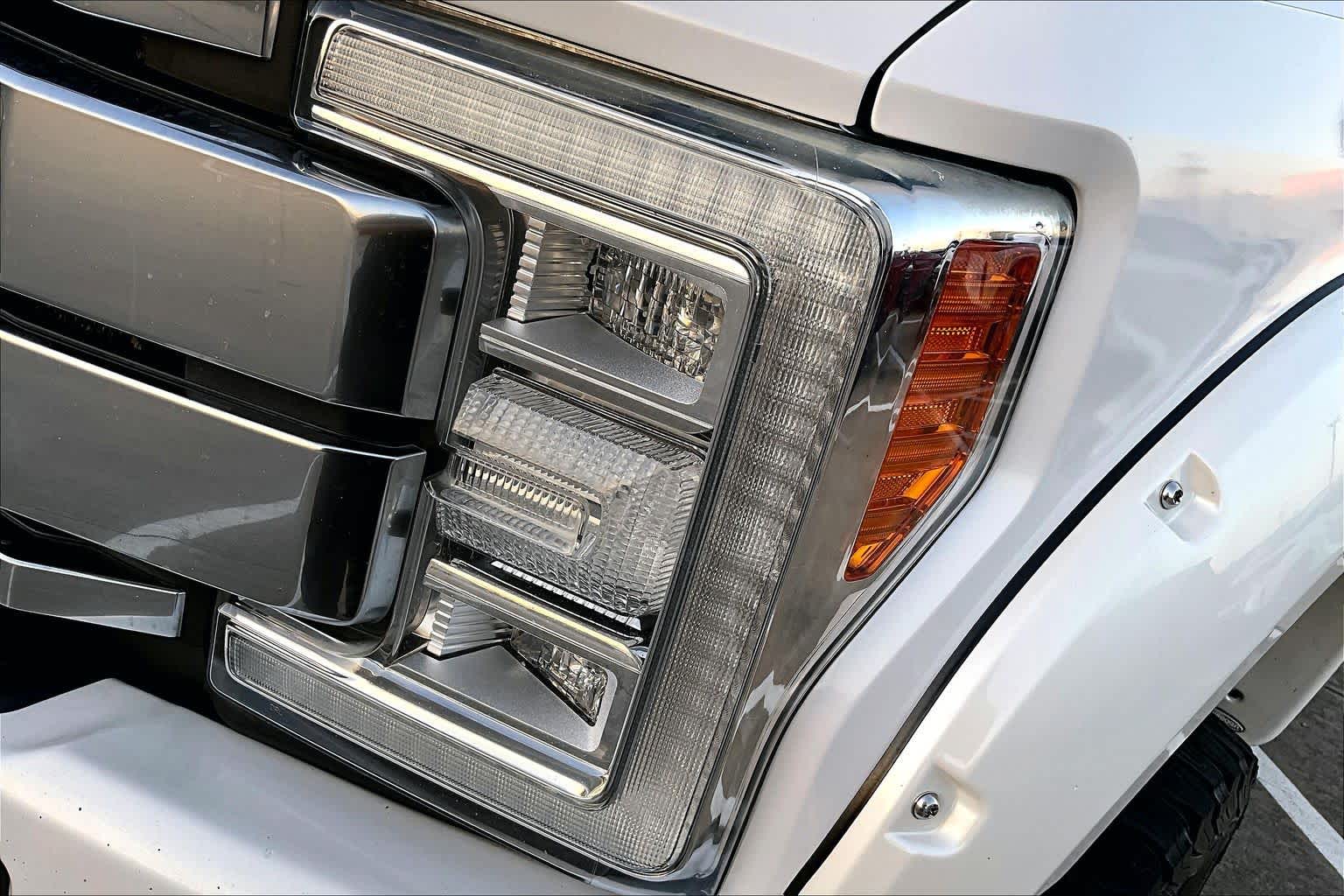 2018 Ford Super Duty F-250 SRW Platinum White Platinum Metallic Tri-Coat at HGreg Houston