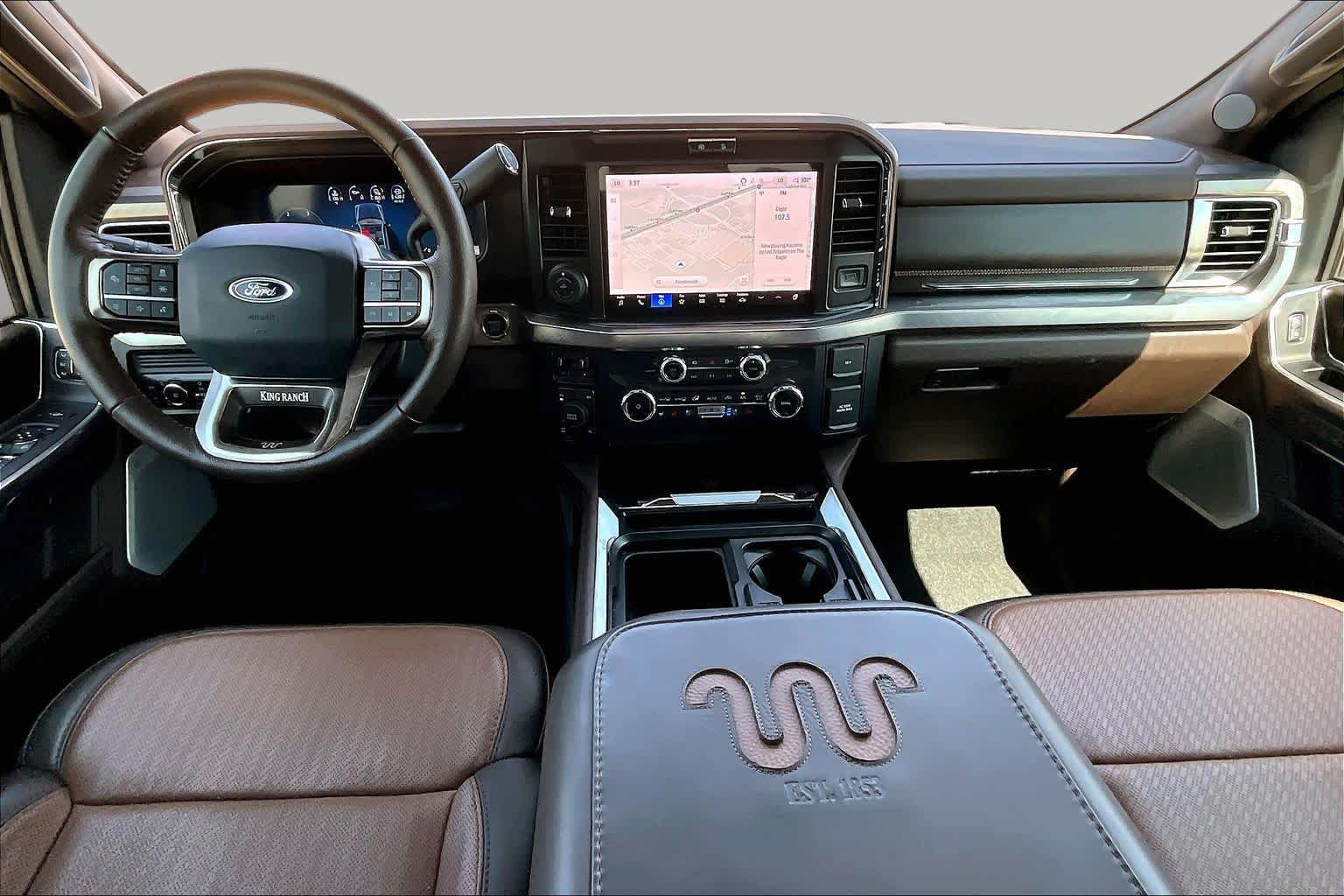 2025 Ford Super Duty F-250 Pickup photo 16 of 37