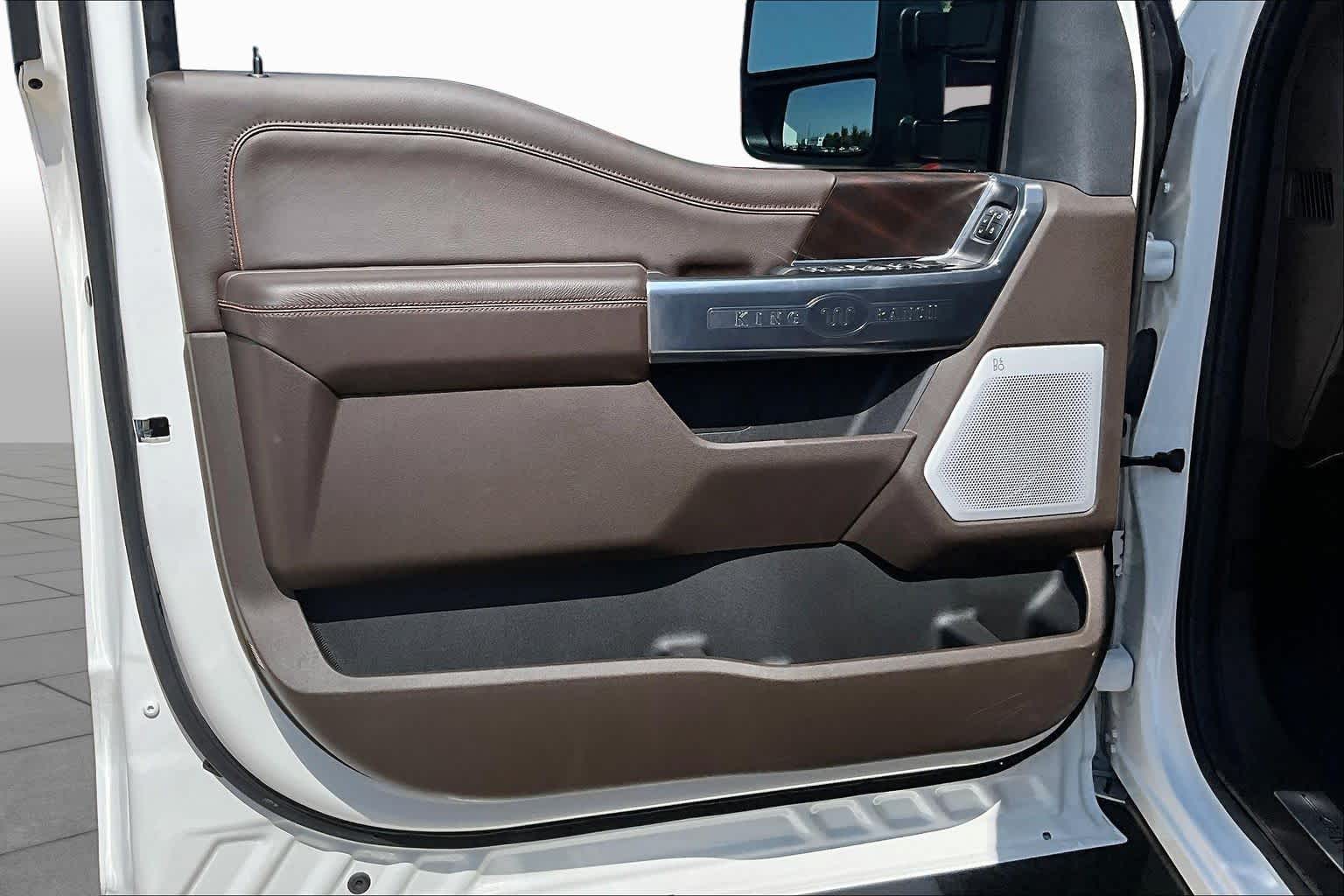2025 Ford Super Duty F-250 Pickup photo 22 of 37
