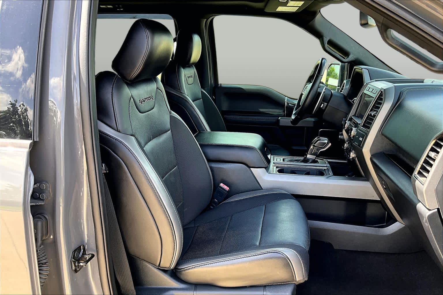 2020 Ford F-150 Raptor - 8