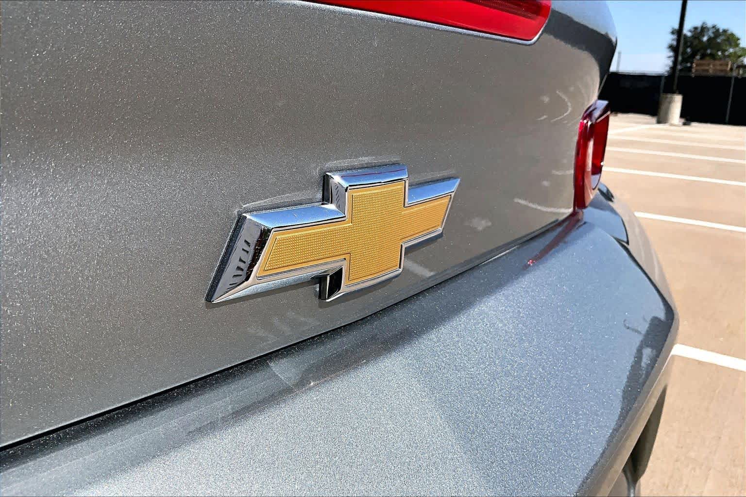 2023 Chevrolet Camaro photo 31 of 37