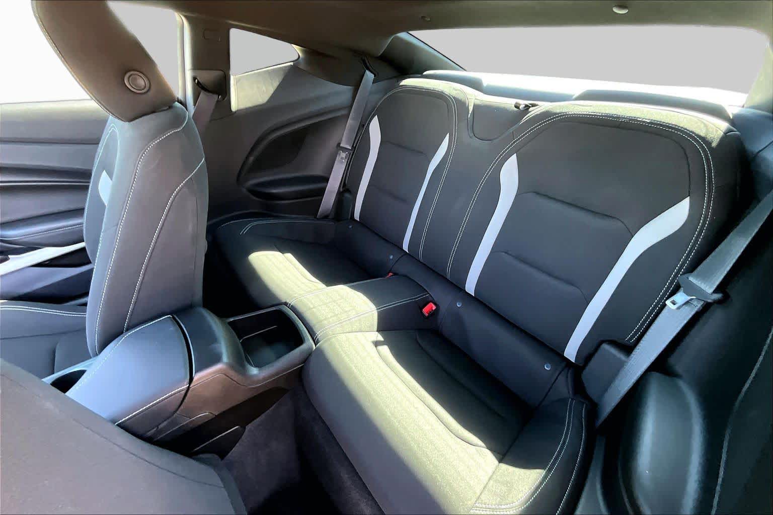 2023 Chevrolet Camaro photo 21 of 37