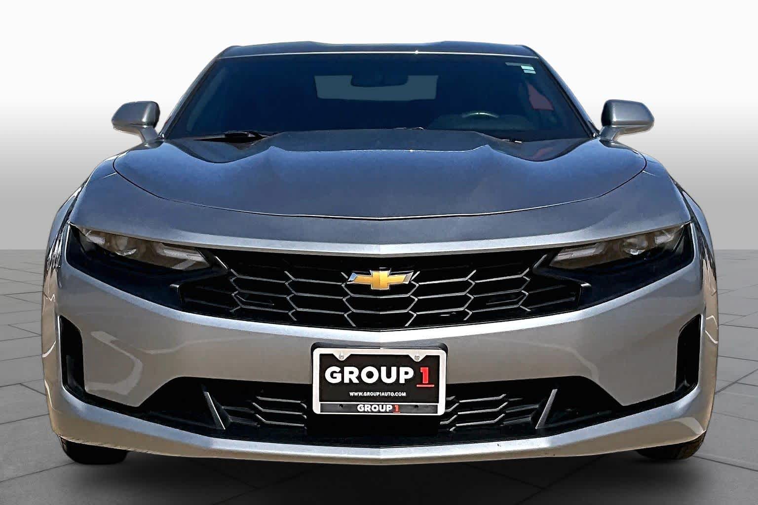 2023 Chevrolet Camaro photo 4 of 37