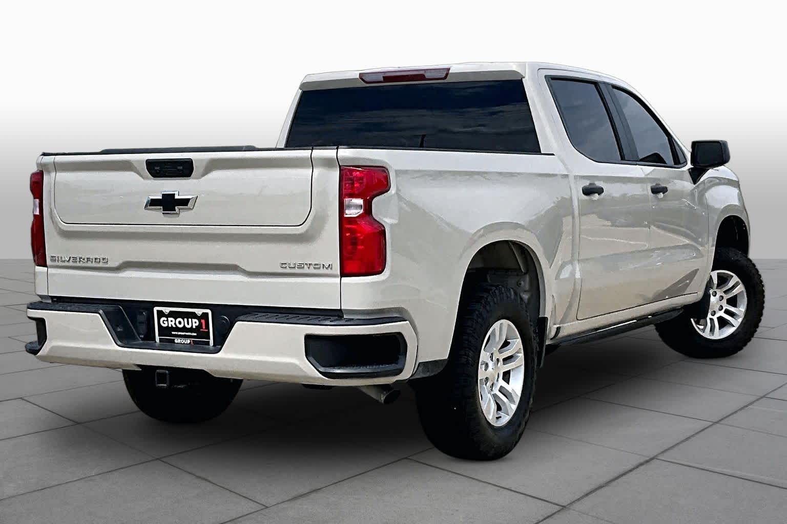 2026 Chevrolet Silverado 1500 photo 13 of 37