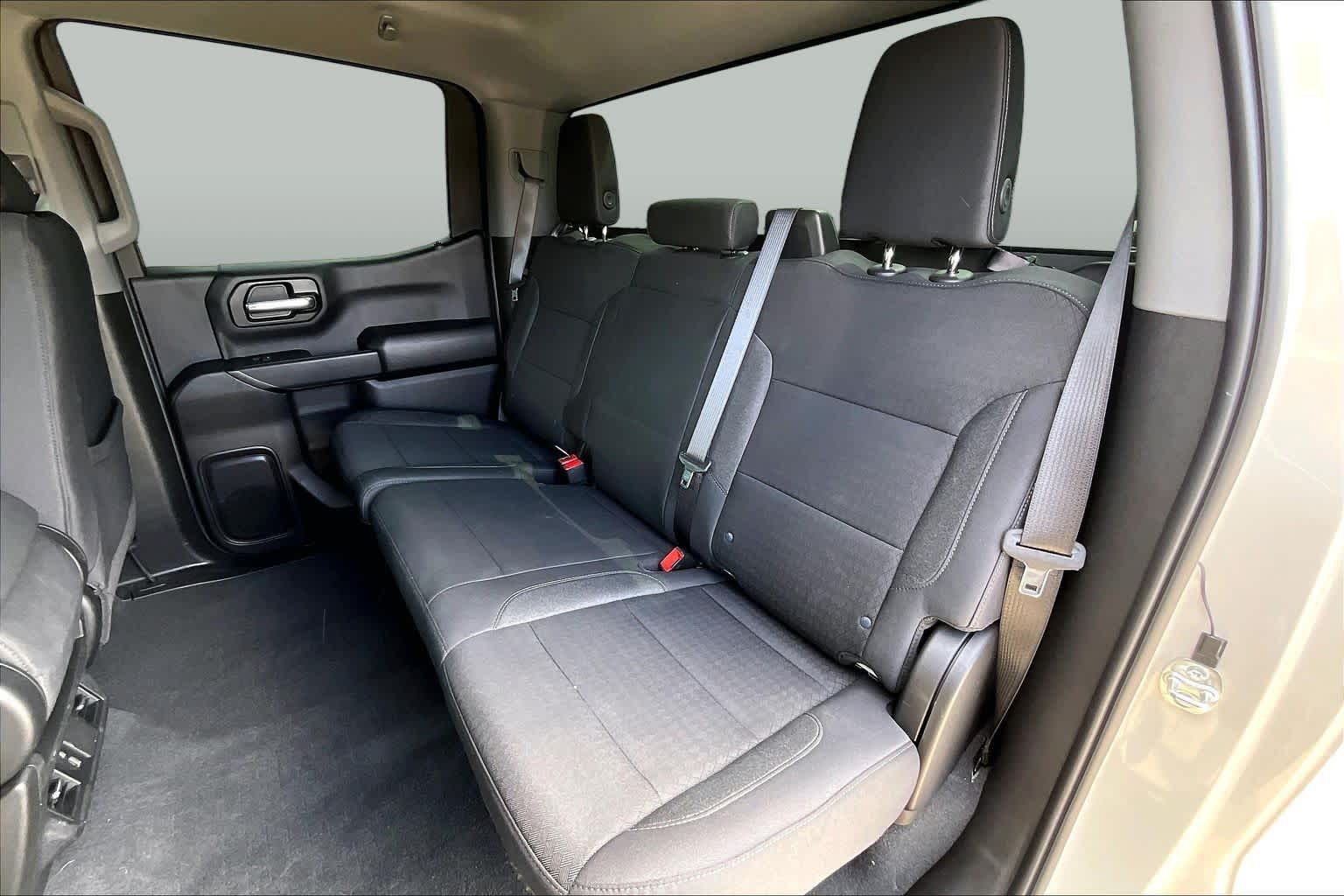 2026 Chevrolet Silverado 1500 photo 21 of 37