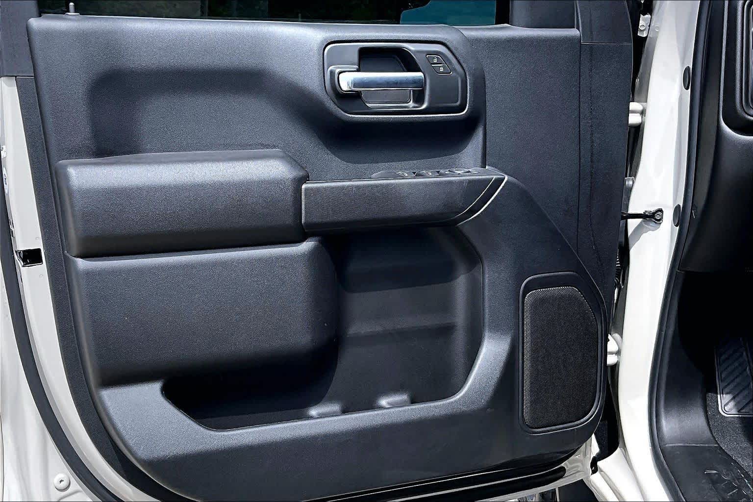 2026 Chevrolet Silverado 1500 photo 22 of 37