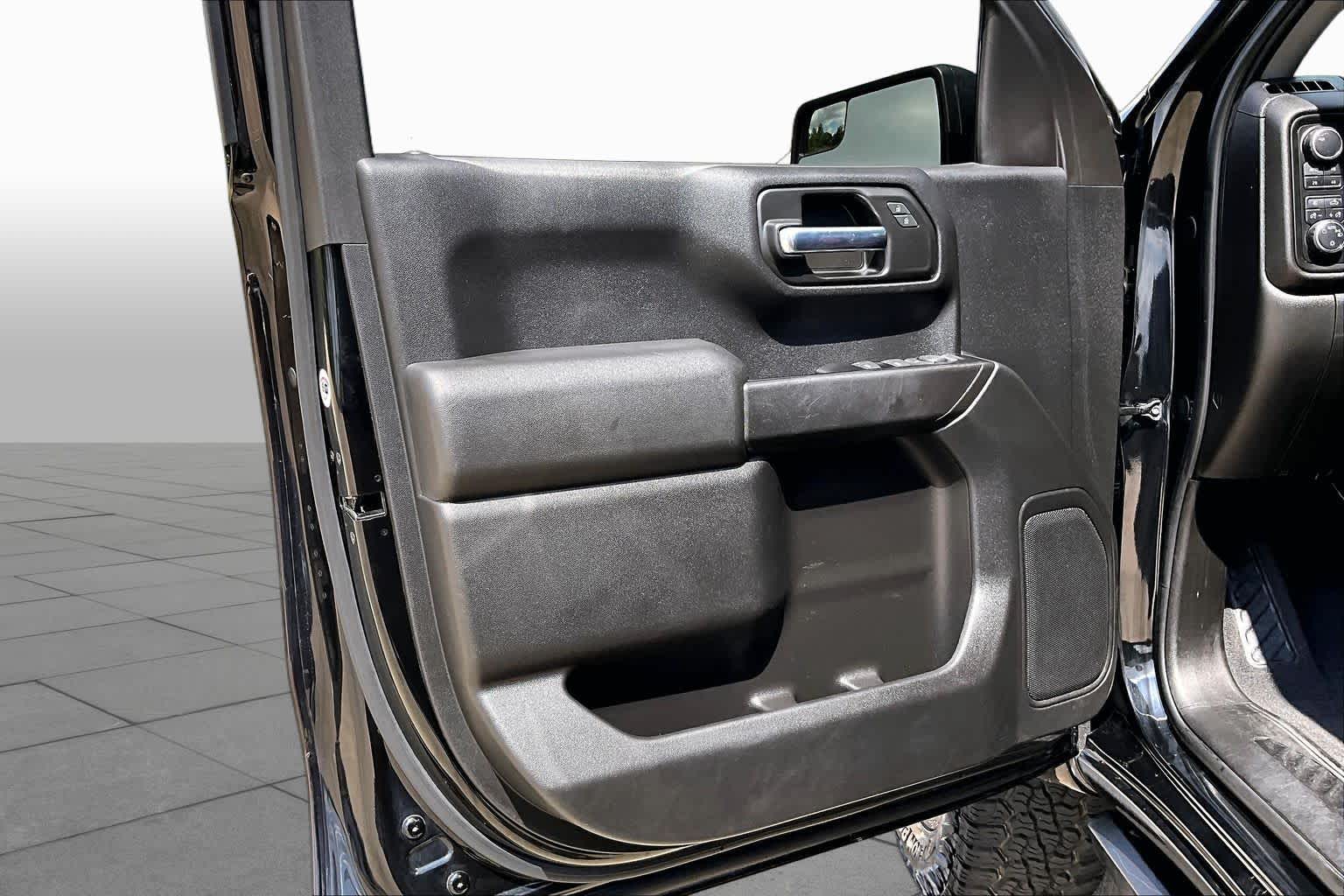 2019 Chevrolet Silverado 1500 Custom Trail Boss Black at Davis Chevrolet