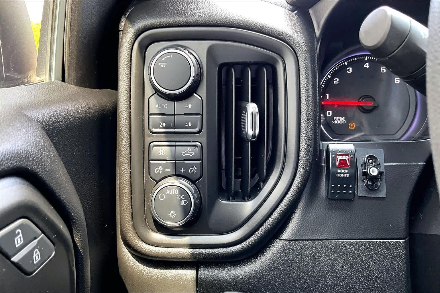 2019 Chevrolet Silverado 1500 Custom Trail Boss Black at Davis Chevrolet