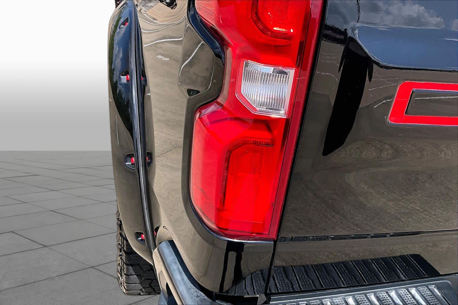 2019 Chevrolet Silverado 1500 Custom Trail Boss Black at Davis Chevrolet