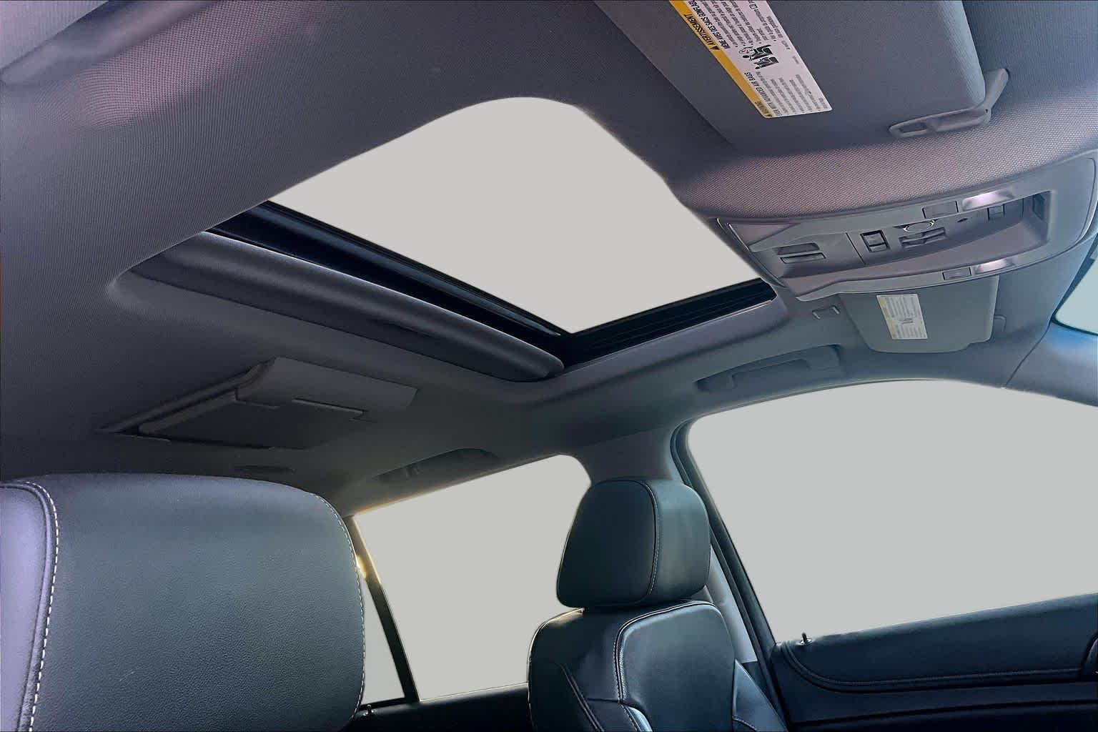 2019 GMC Yukon photo 13 of 34