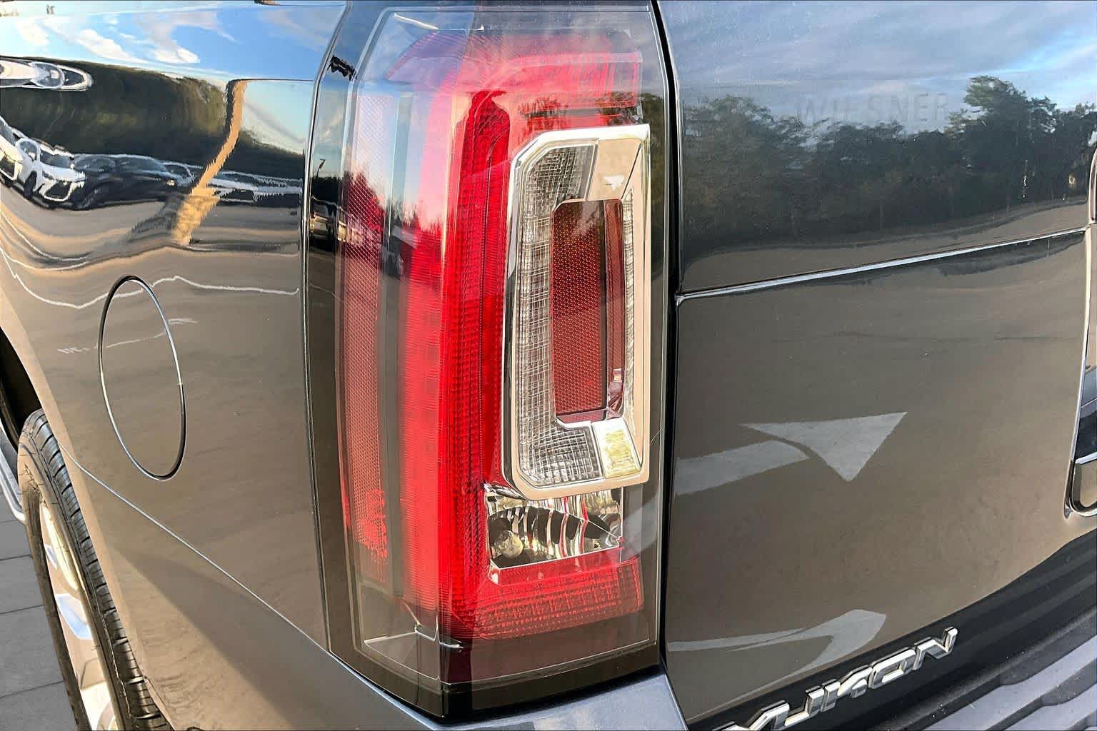 2019 GMC Yukon photo 27 of 34