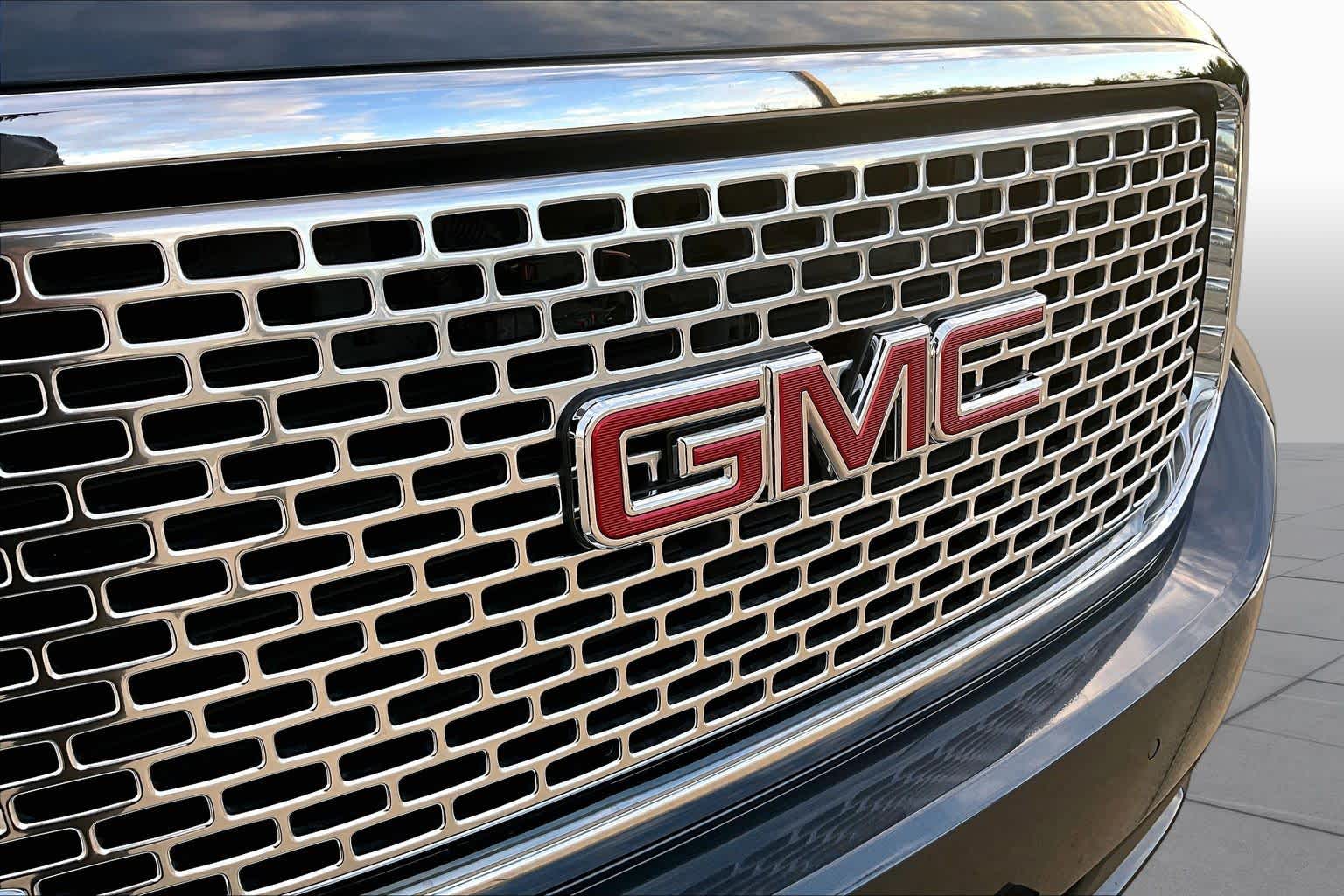 2019 GMC Yukon photo 28 of 34
