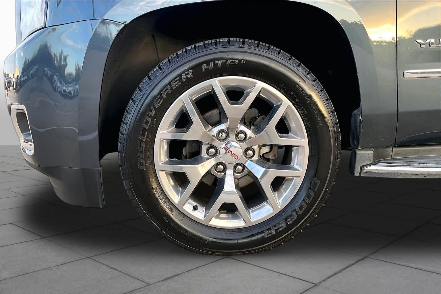 2019 GMC Yukon photo 10 of 34