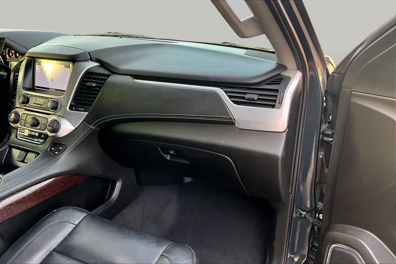 2019 GMC Yukon photo 17 of 34