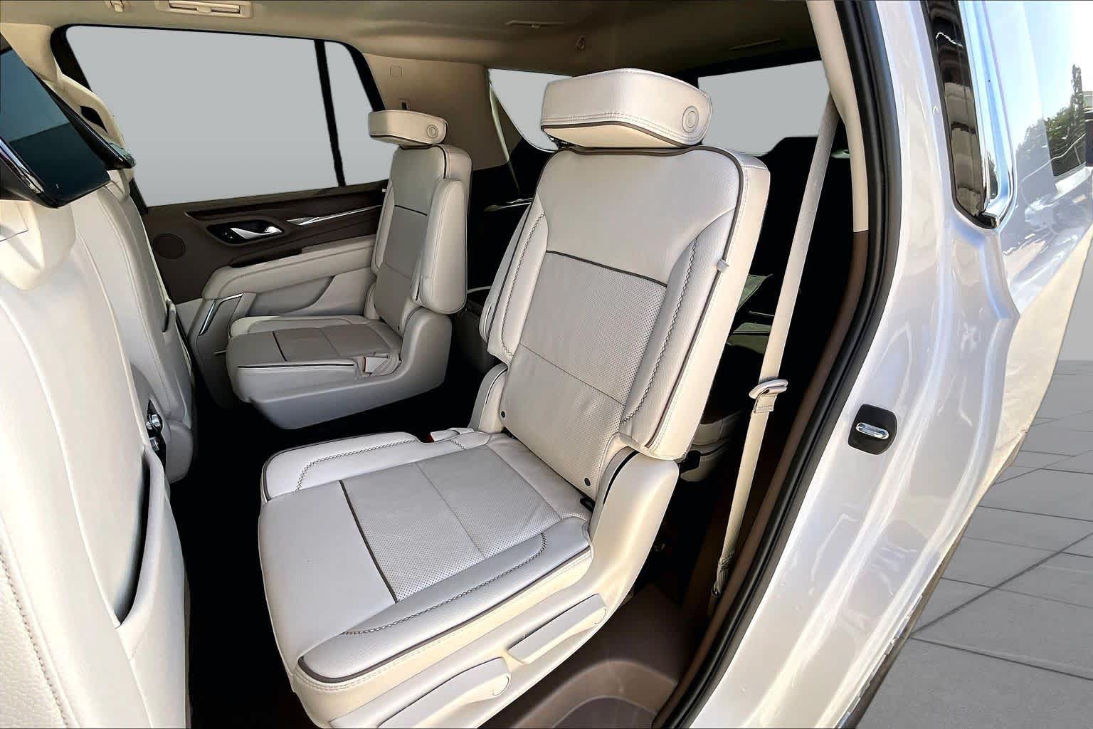 2024 GMC Yukon Denali Denali White Frost Tricoat at Lexus Southwest Houston