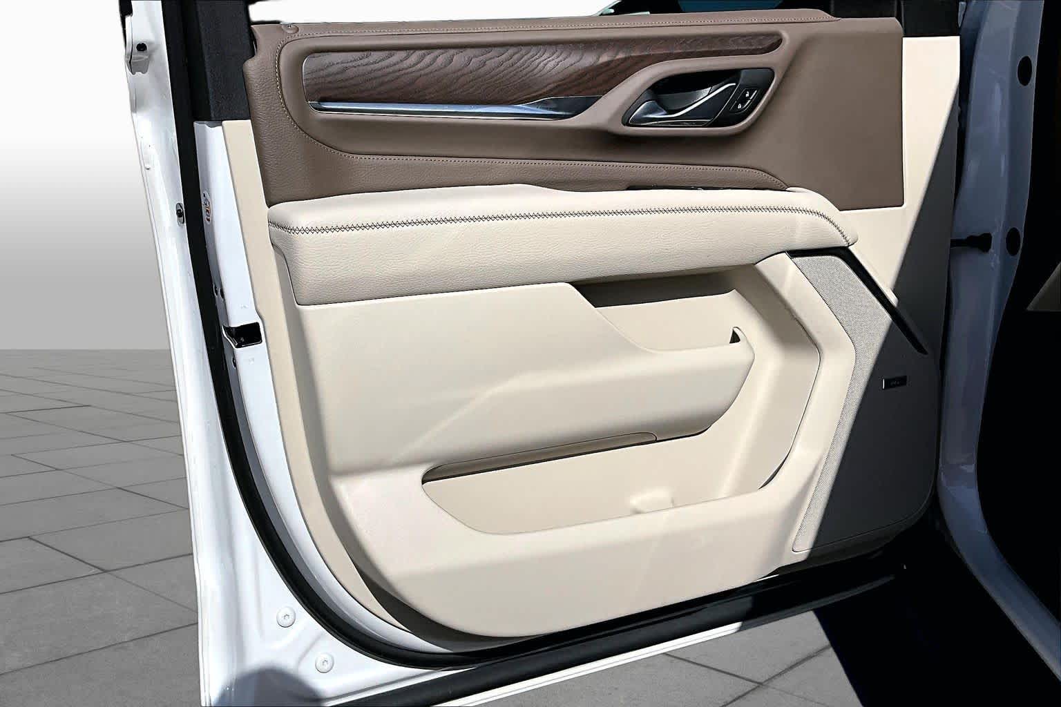 2024 GMC Yukon Denali Denali White Frost Tricoat at Lexus Southwest Houston