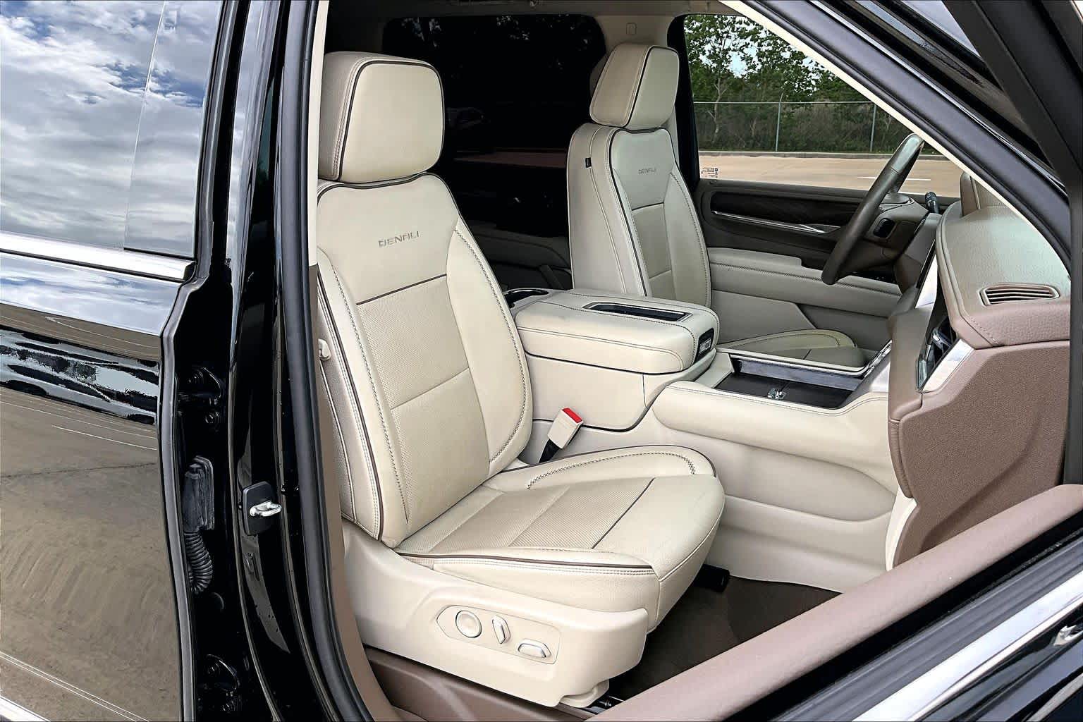 2022 GMC Yukon Denali Denali Onyx Black at Group 1 GMC Buick South