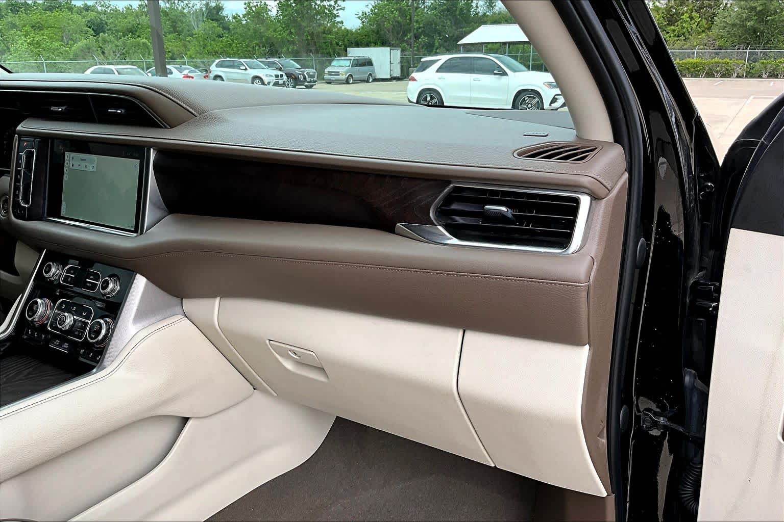 2022 GMC Yukon Denali Denali Onyx Black at Group 1 GMC Buick South