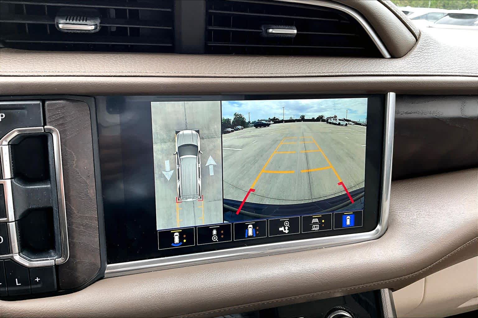 2022 GMC Yukon Denali Denali Onyx Black at Group 1 GMC Buick South