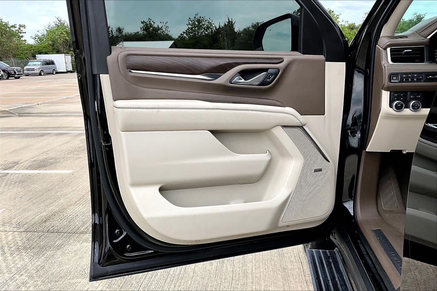 2022 GMC Yukon Denali Denali Onyx Black at Group 1 GMC Buick South