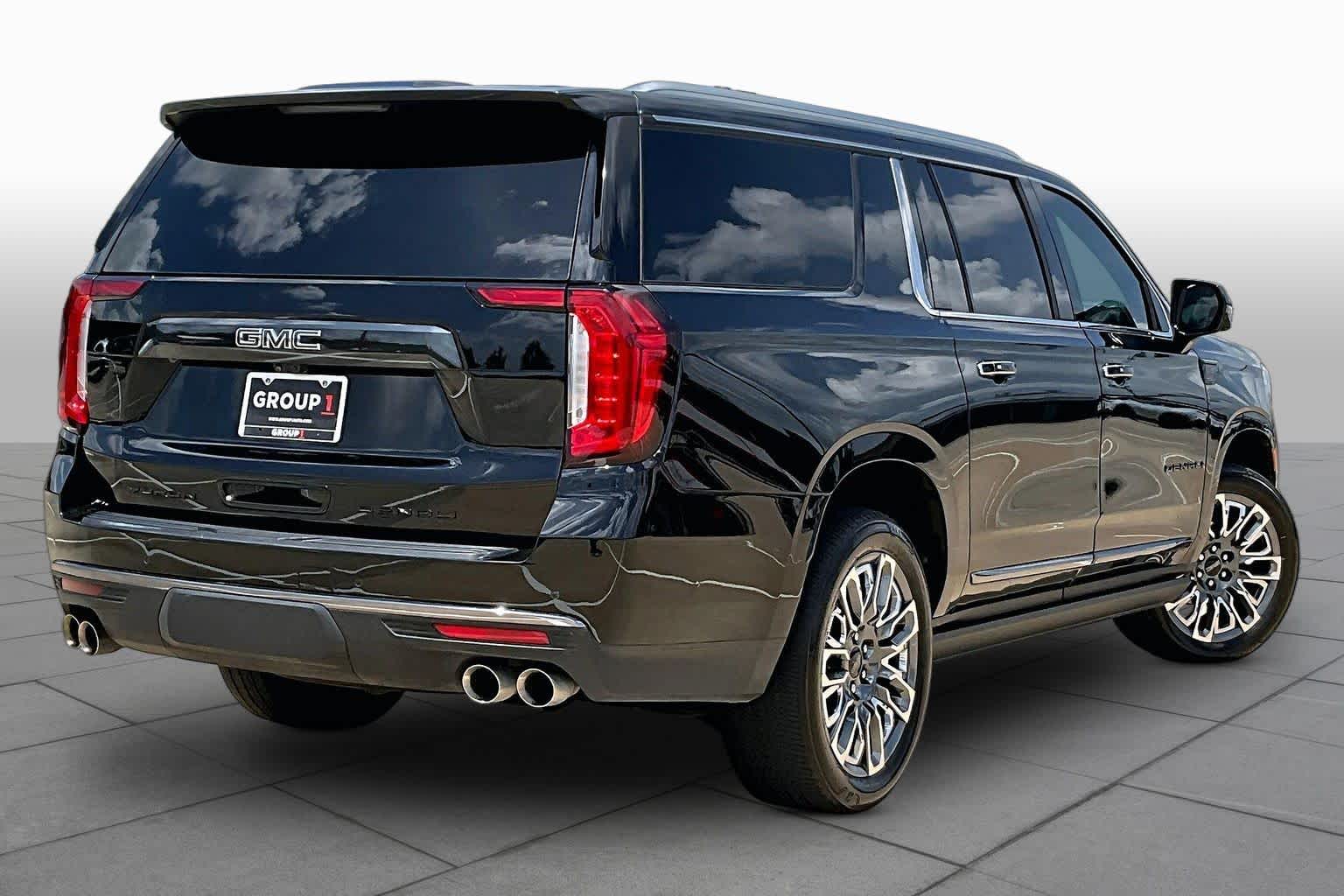 2024 GMC Yukon XL Denali Ultimate Denali Ultimate Onyx Black at Beck & Masten Kia