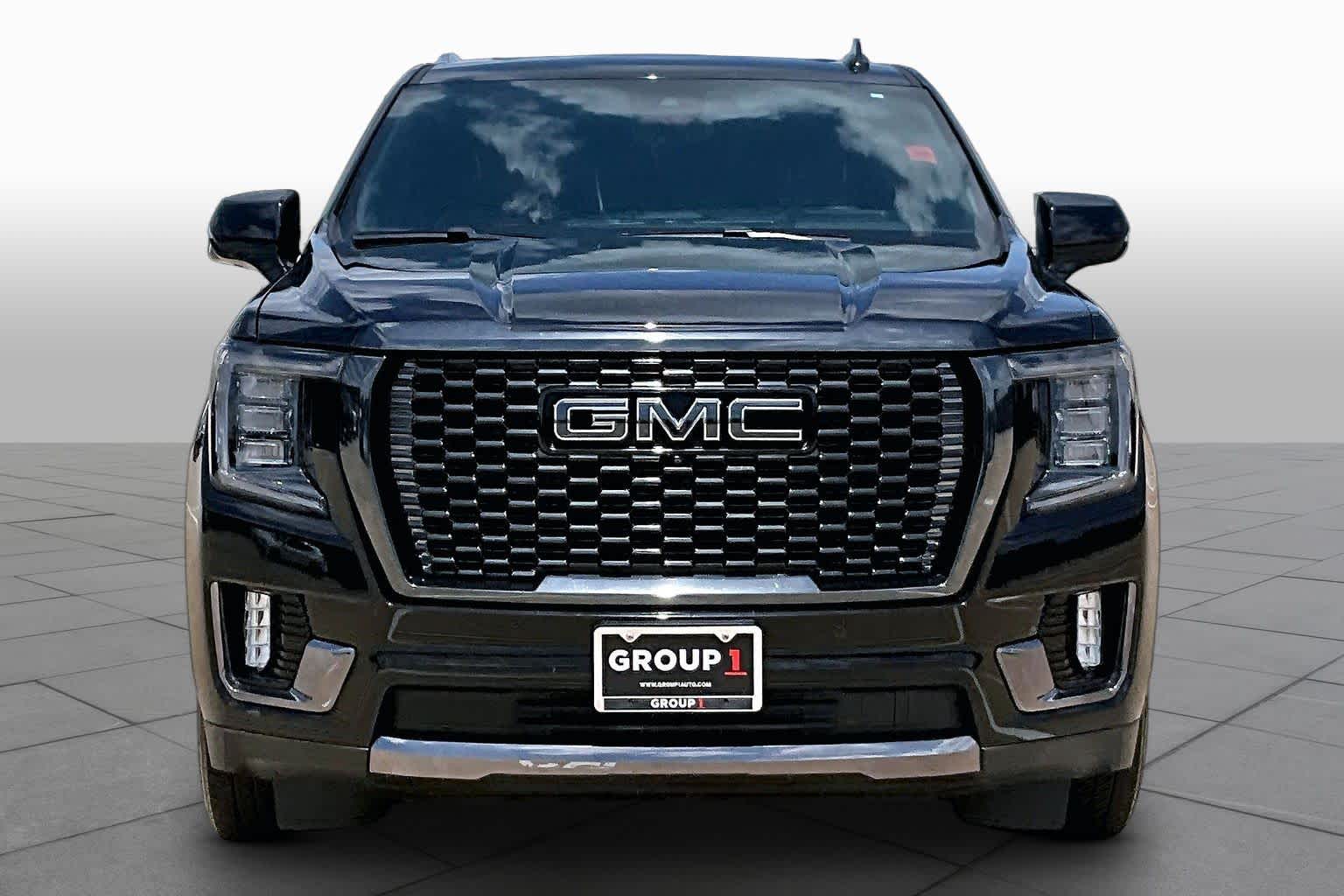 2024 GMC Yukon XL Denali Ultimate Denali Ultimate Onyx Black at Beck & Masten Kia