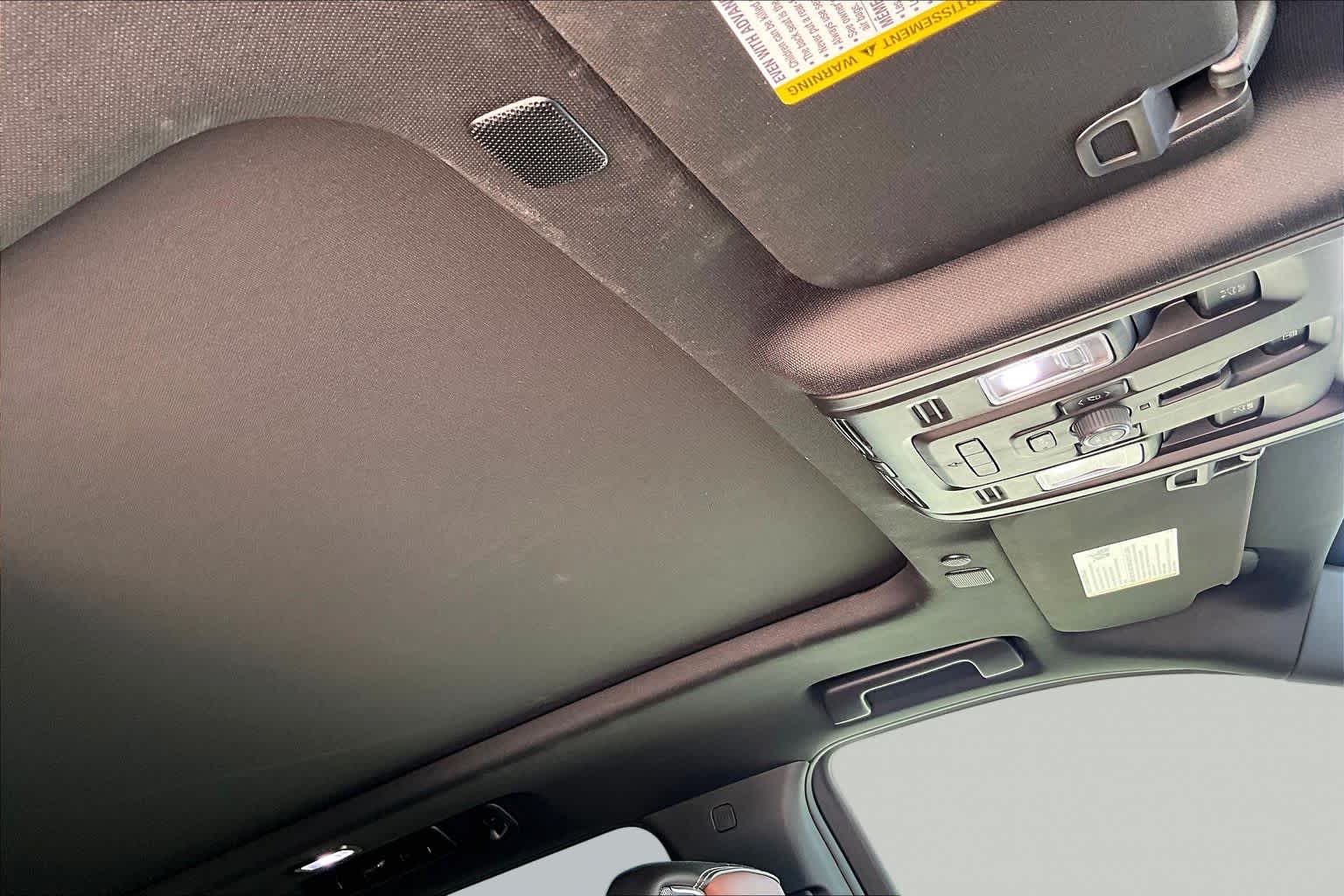 2024 GMC Yukon XL Denali Ultimate Denali Ultimate Onyx Black at Beck & Masten Kia