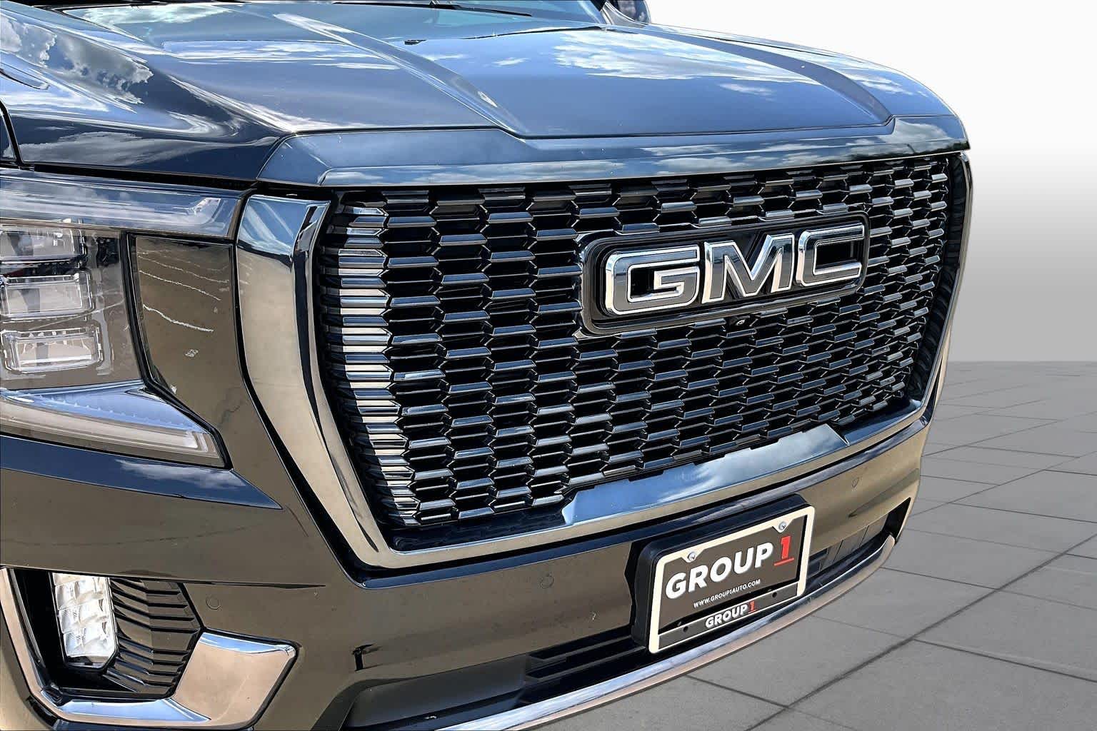2024 GMC Yukon XL Denali Ultimate Denali Ultimate Onyx Black at Beck & Masten Kia