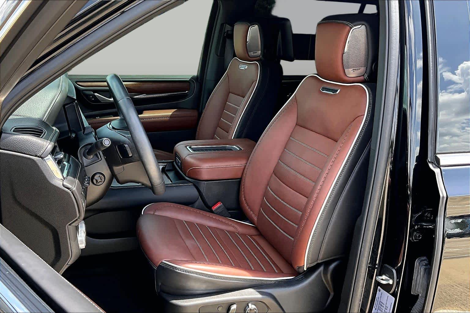 2024 GMC Yukon XL Denali Ultimate Denali Ultimate Onyx Black at Beck & Masten Kia