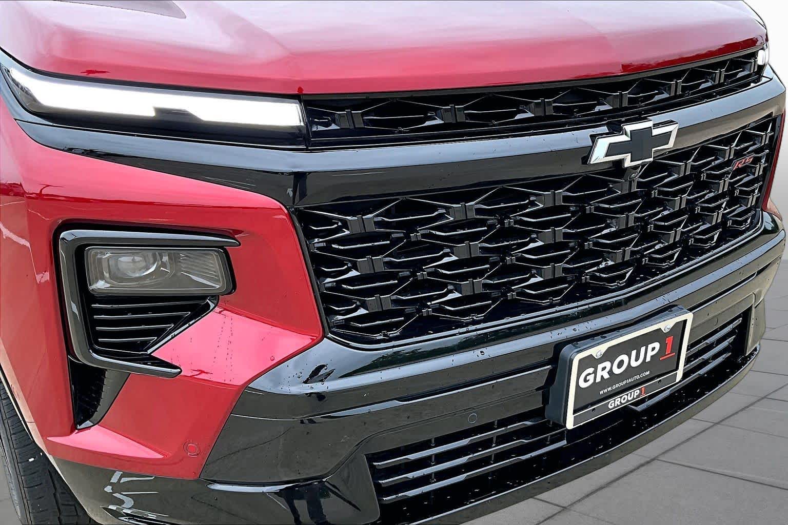 2024 Chevrolet Traverse FWD RS Radiant Red Tintcoat at AutoNation Chevrolet Gulf Fwy