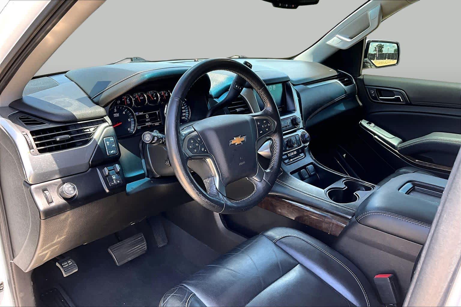 2019 Chevrolet Tahoe LT Summit White at Group 1 GMC Buick South