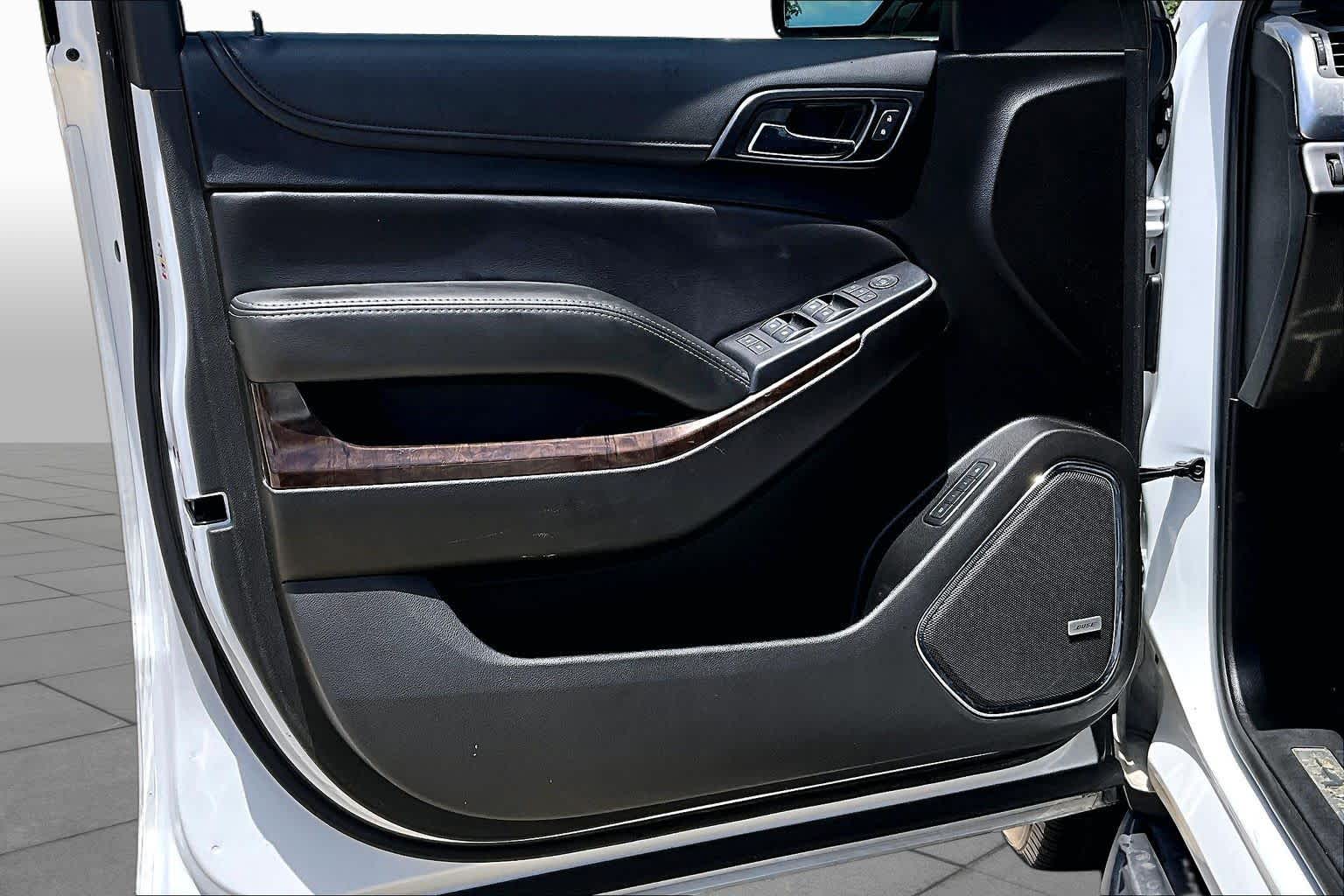 2019 Chevrolet Tahoe LT Summit White at Group 1 GMC Buick South