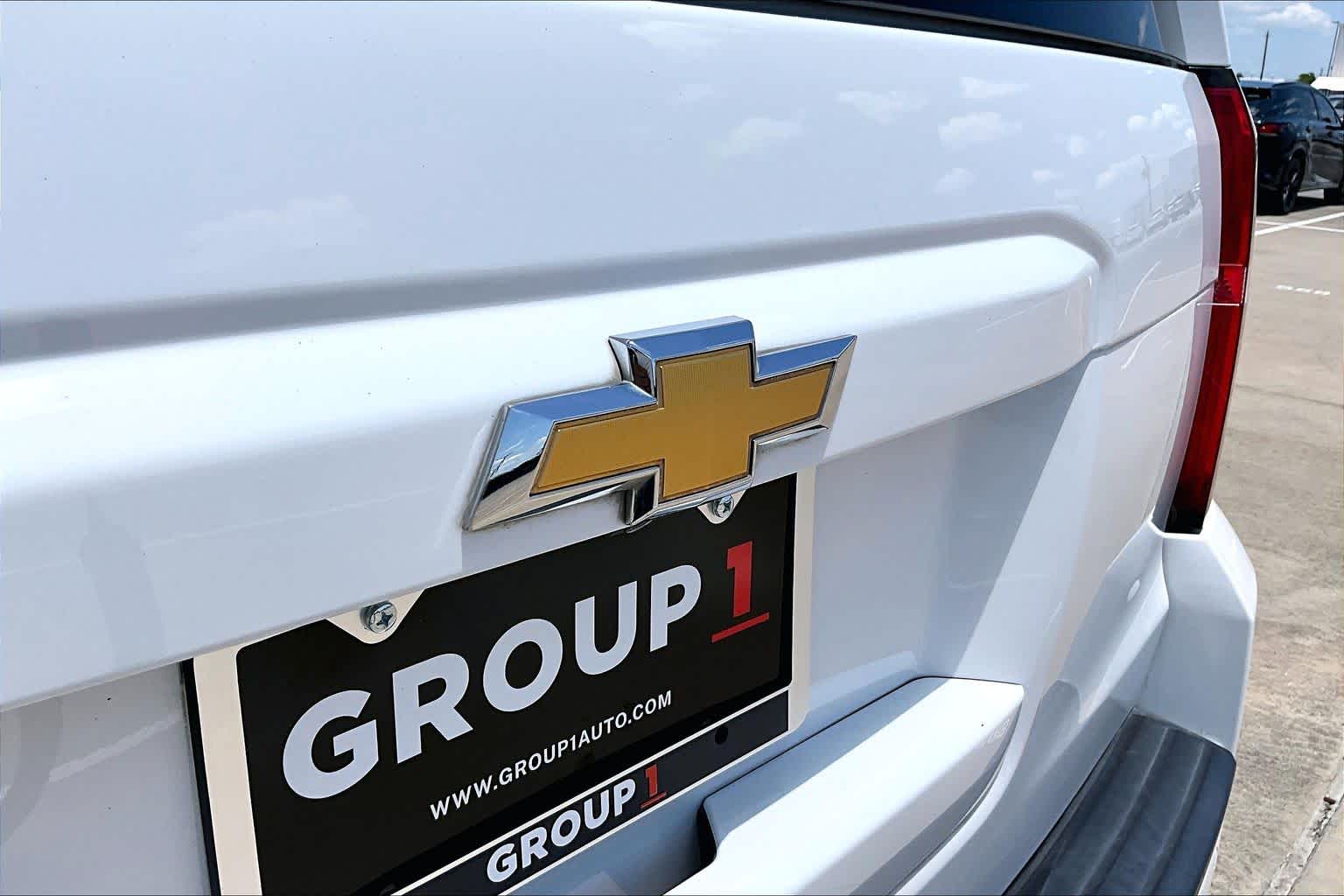 2019 Chevrolet Tahoe LT Summit White at Group 1 GMC Buick South