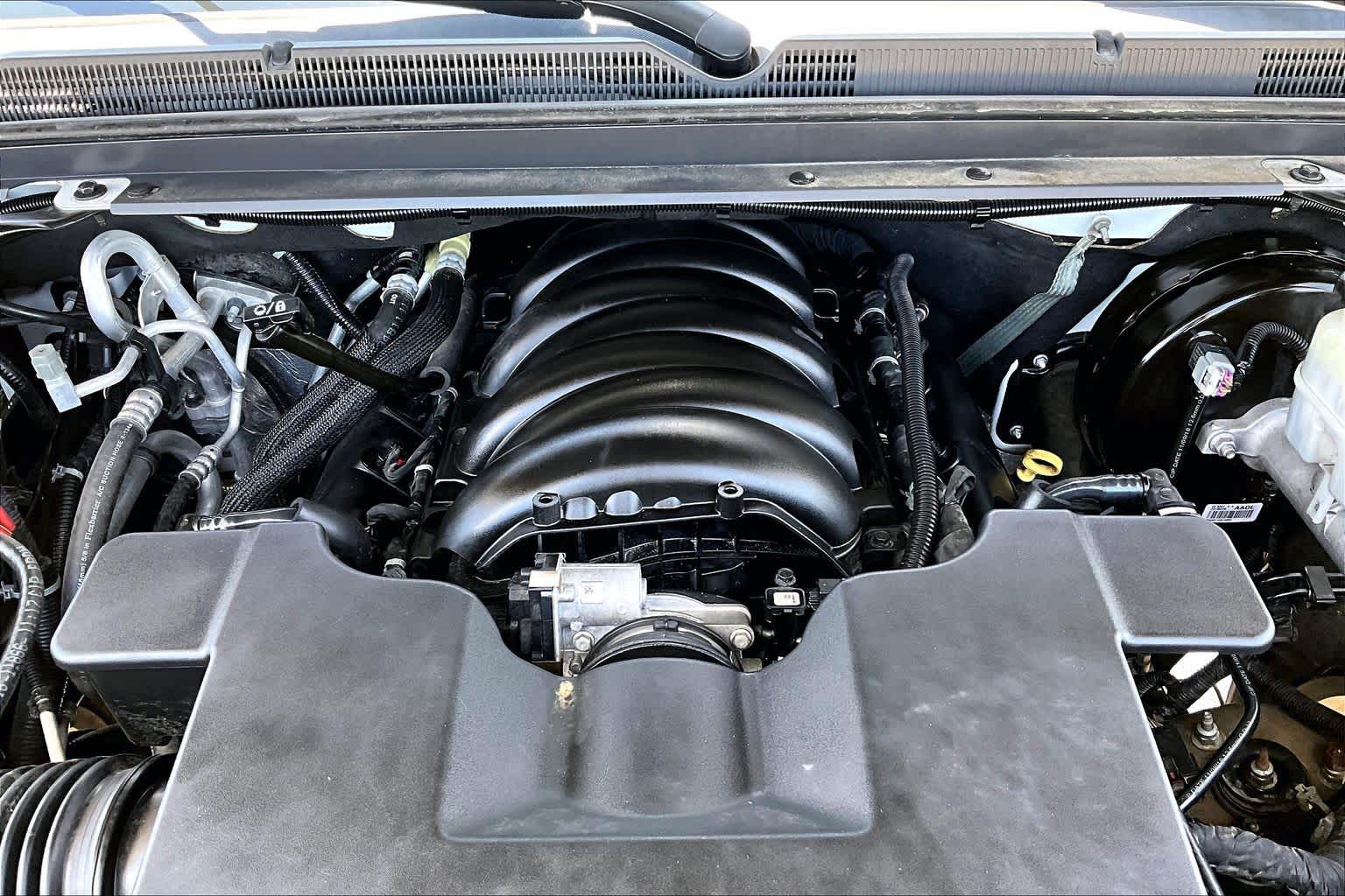 2019 Chevrolet Tahoe LT Summit White at Group 1 GMC Buick South