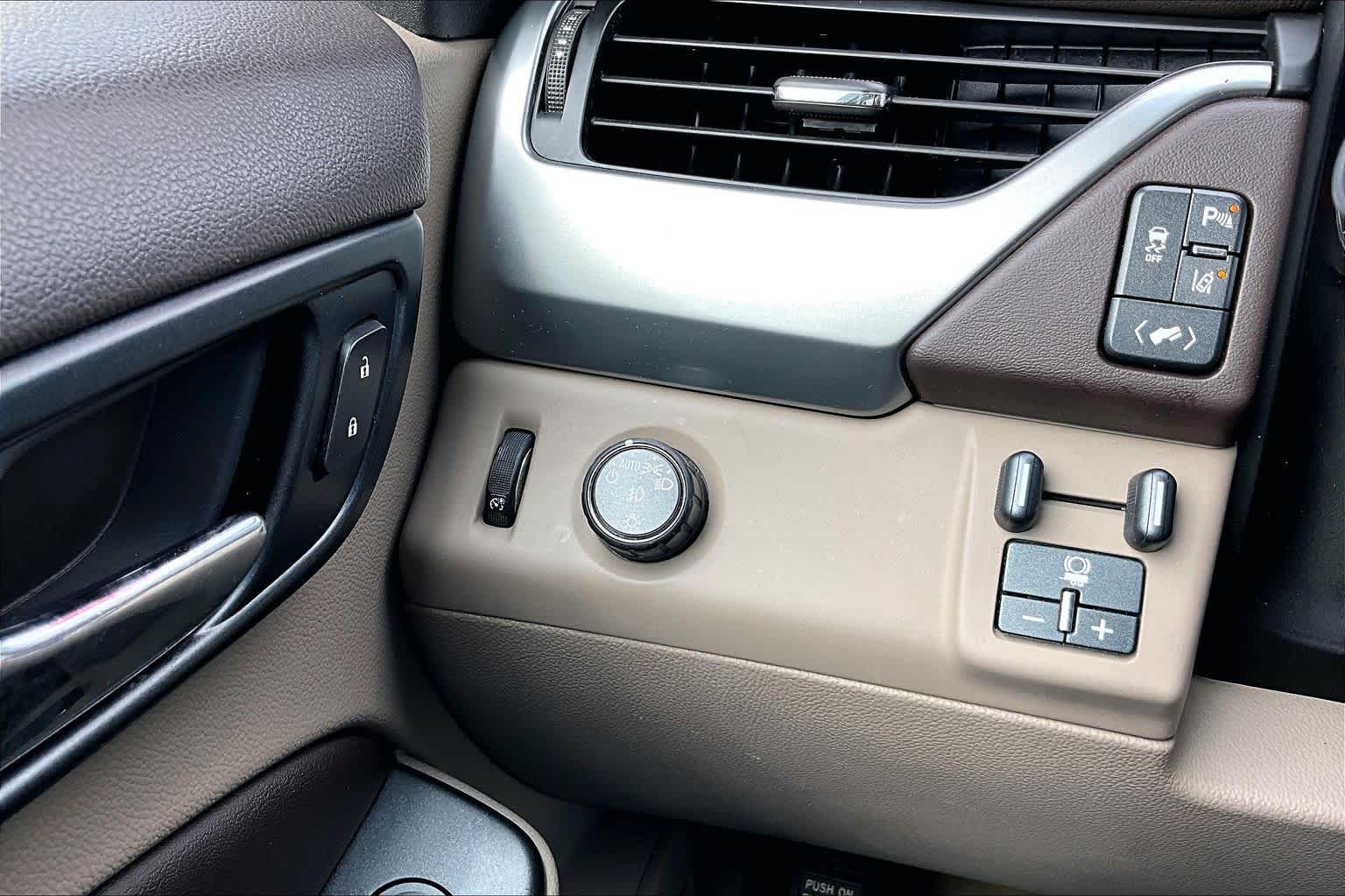 2015 Chevrolet Tahoe LTZ White Diamond Tricoat at Texan GMC Buick