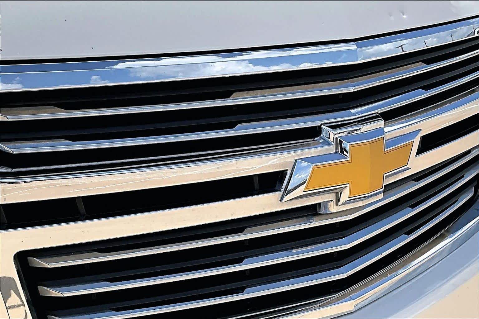 2015 Chevrolet Suburban LTZ White Diamond Tricoat at Tomball Chrysler Dodge Jeep Ram