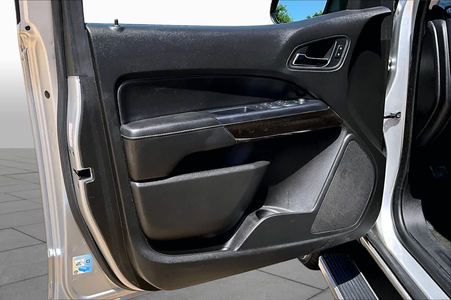2016 GMC Canyon 2WD SLT Quicksilver Metallic at AutoNation Chevrolet Gulf Fwy