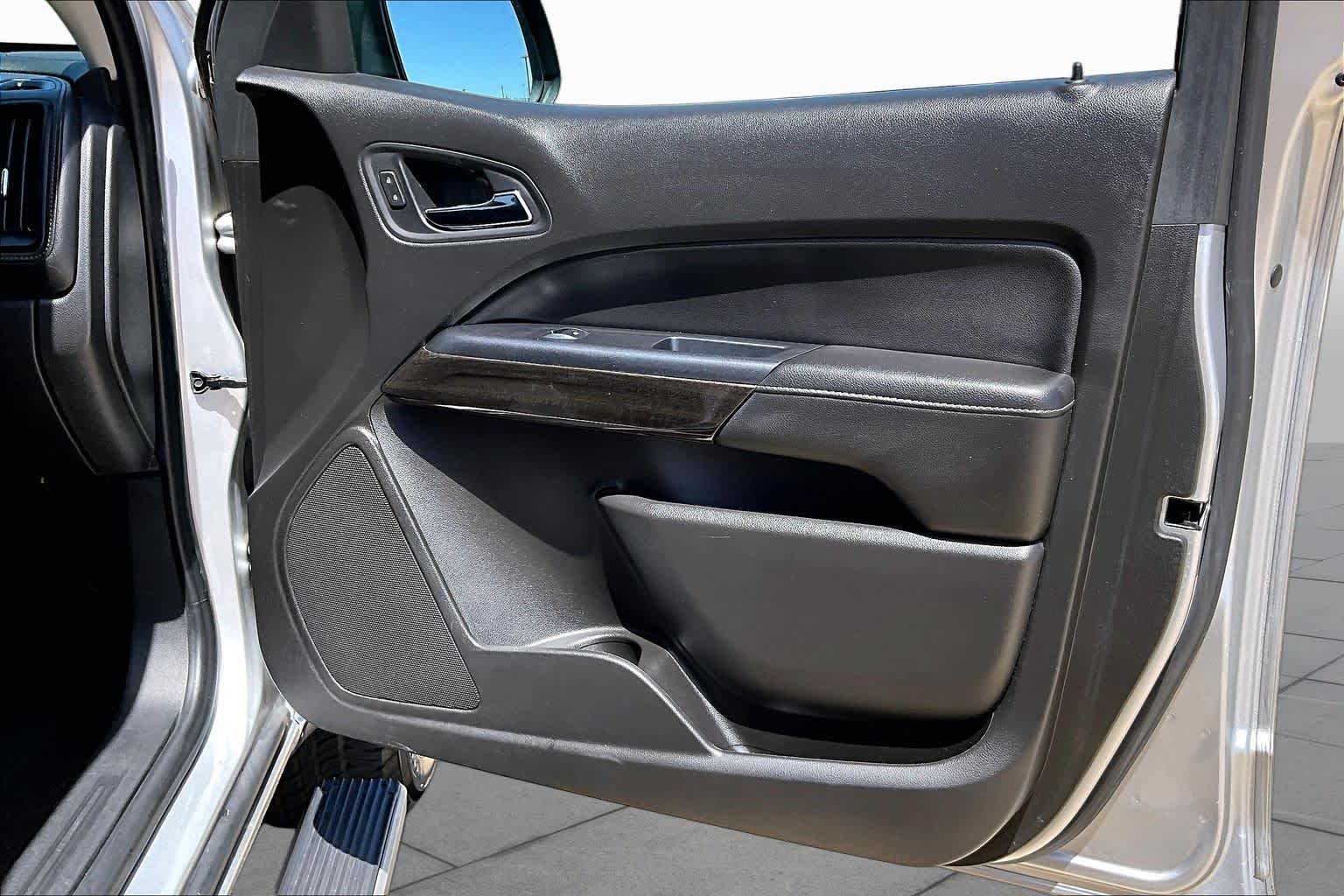2016 GMC Canyon 2WD SLT Quicksilver Metallic at AutoNation Chevrolet Gulf Fwy