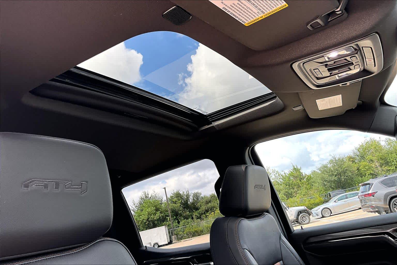 2022 GMC Sierra 1500 photo 14 of 37