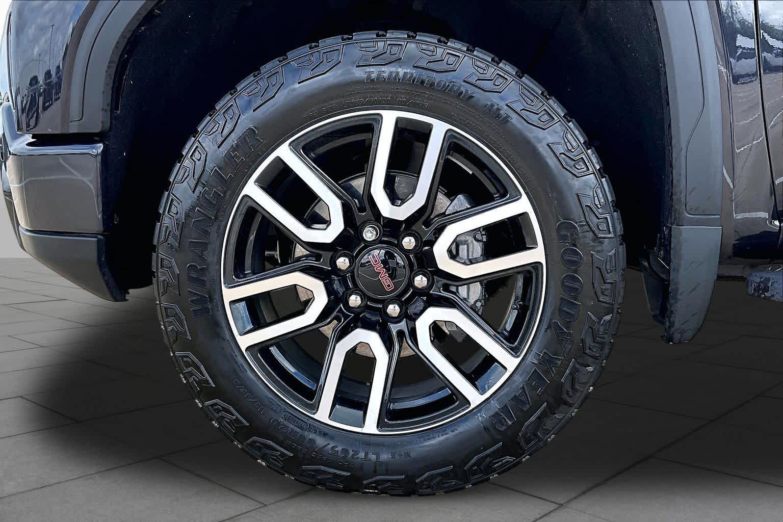 2022 GMC Sierra 1500 photo 11 of 37