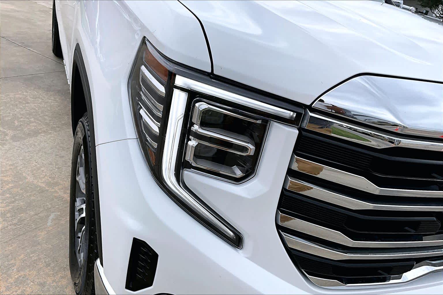 2026 GMC Sierra 1500 SLT Summit White at Texan GMC Buick