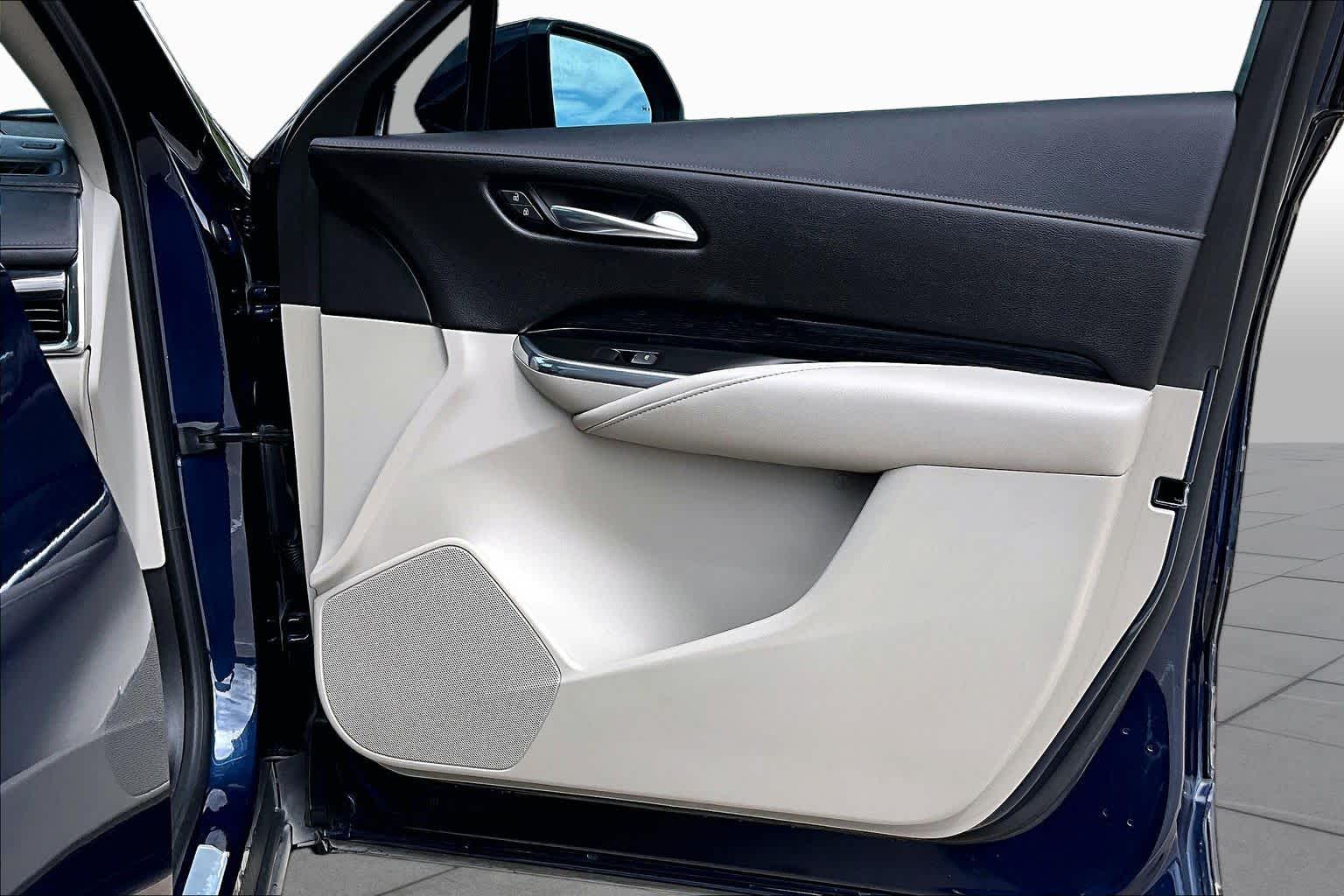 2019 Cadillac XT4 photo 22 of 36