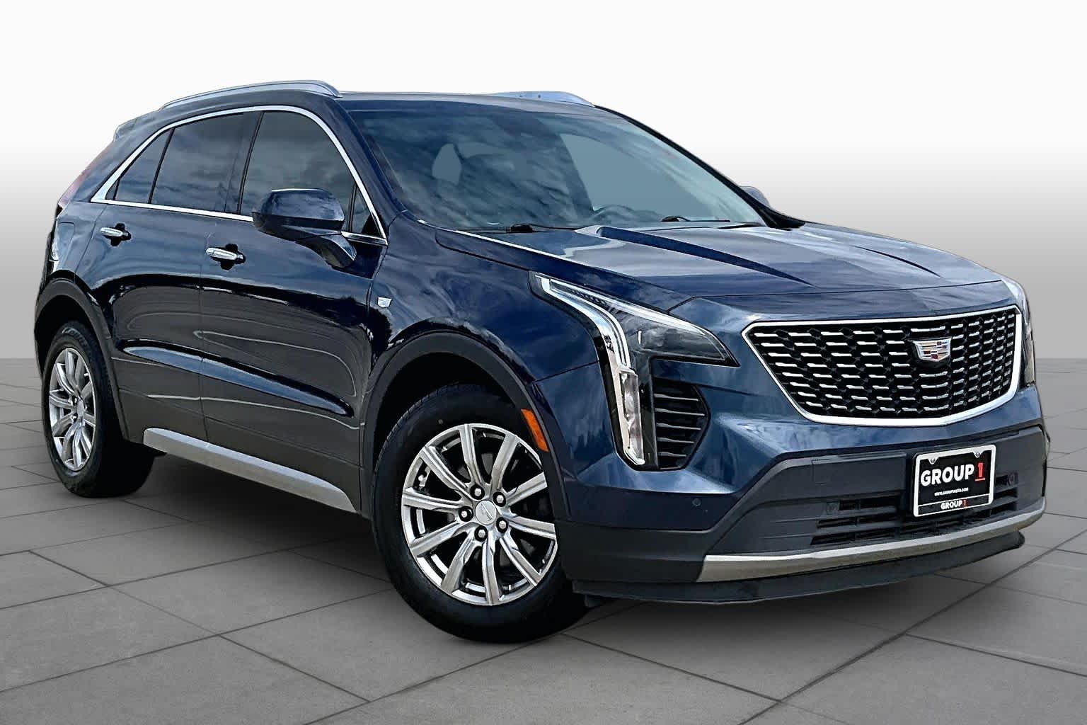 2019 Cadillac XT4 photo 3 of 36