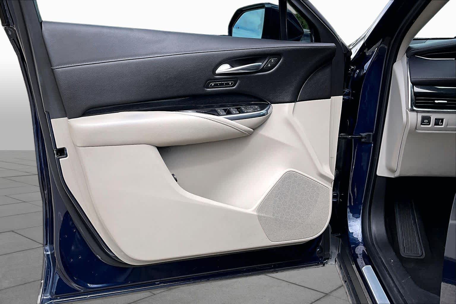 2019 Cadillac XT4 photo 21 of 36