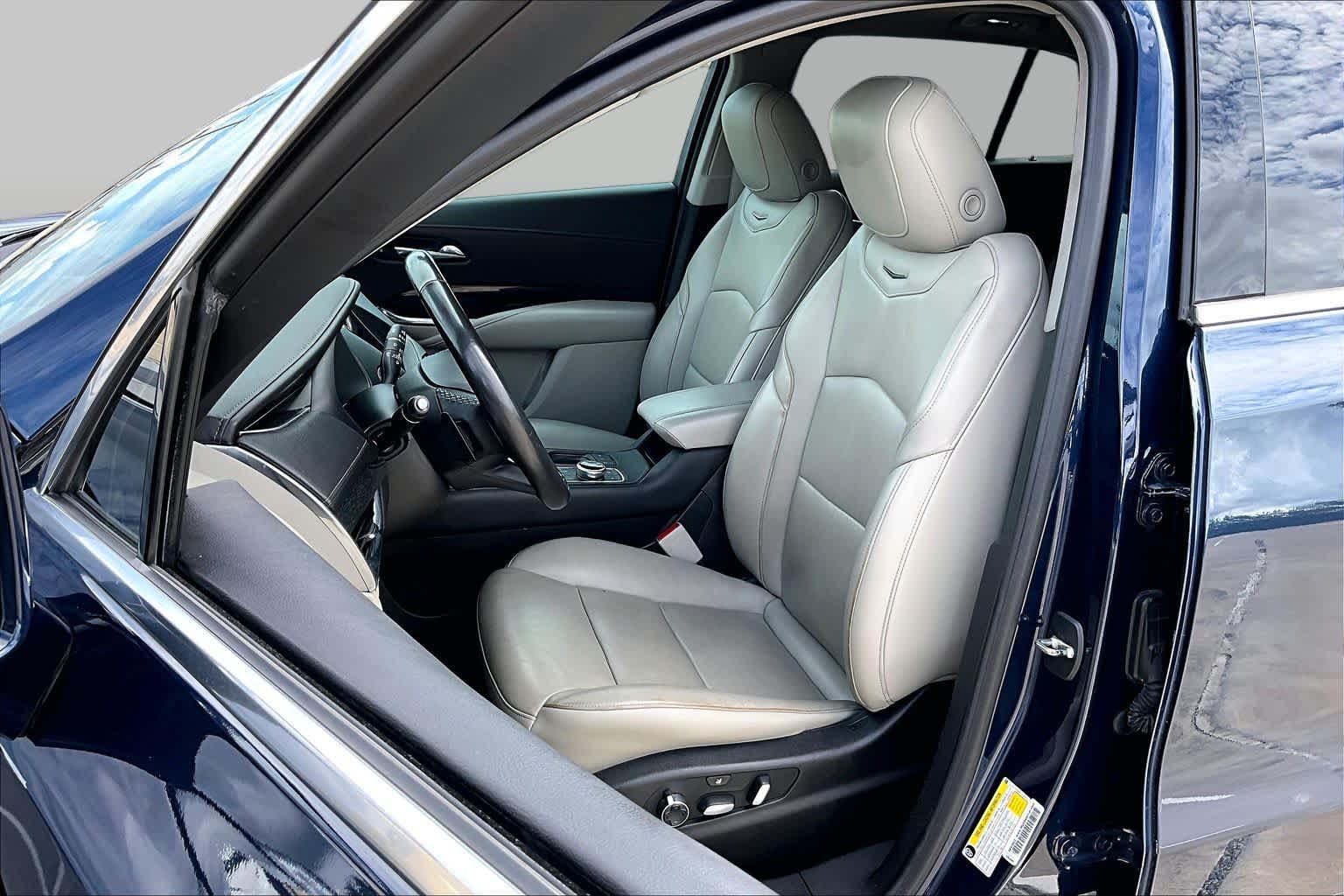 2019 Cadillac XT4 photo 8 of 36