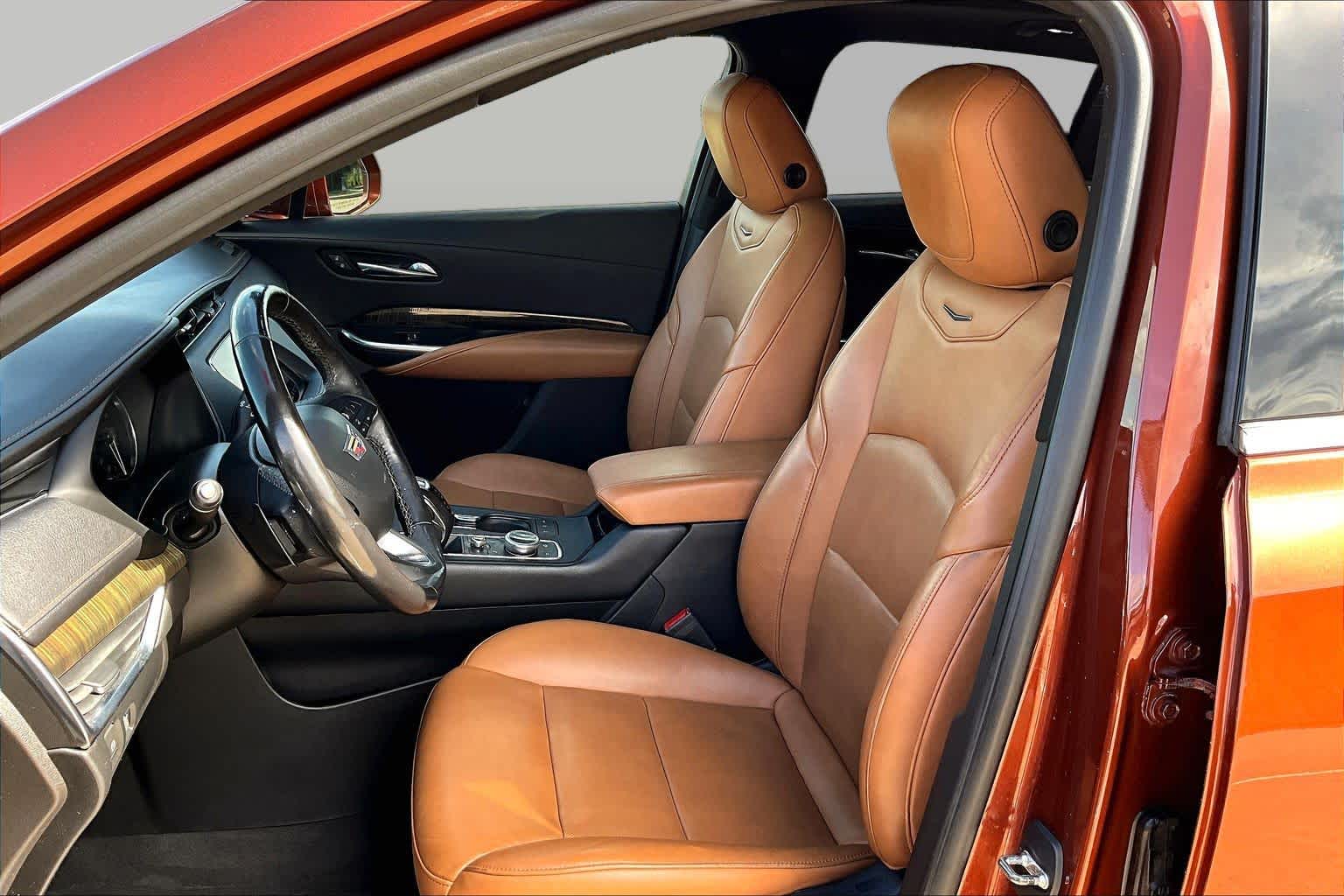 2019 Cadillac XT4 photo 8 of 37