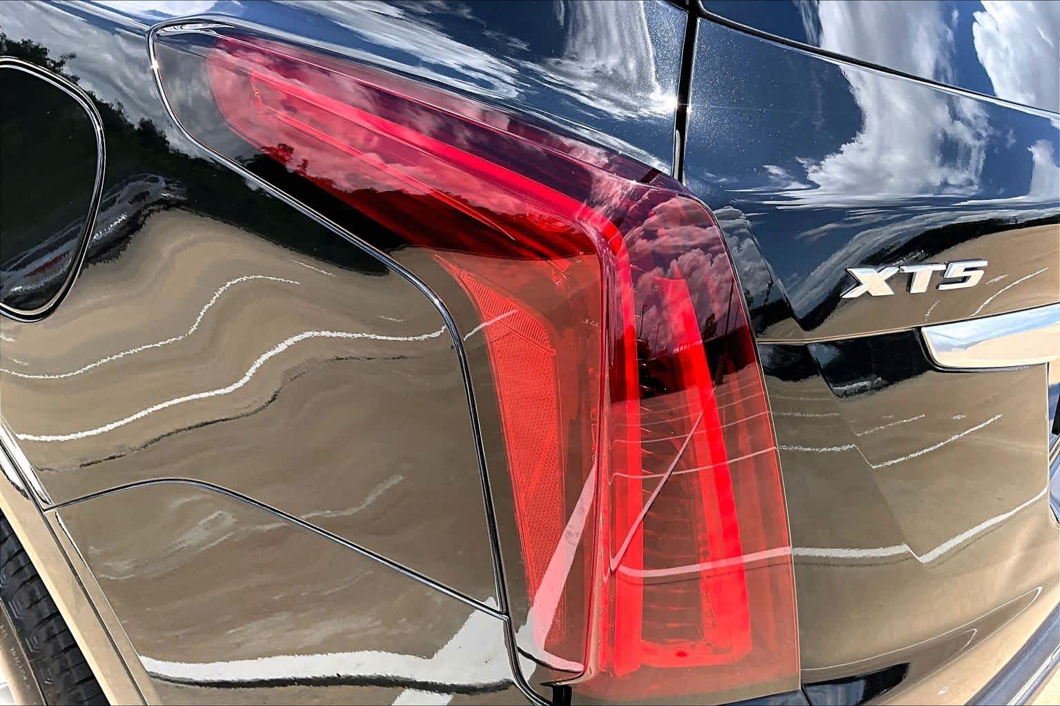 2022 Cadillac XT5 FWD Luxury Stellar Black Metallic at Lone Star Chevrolet