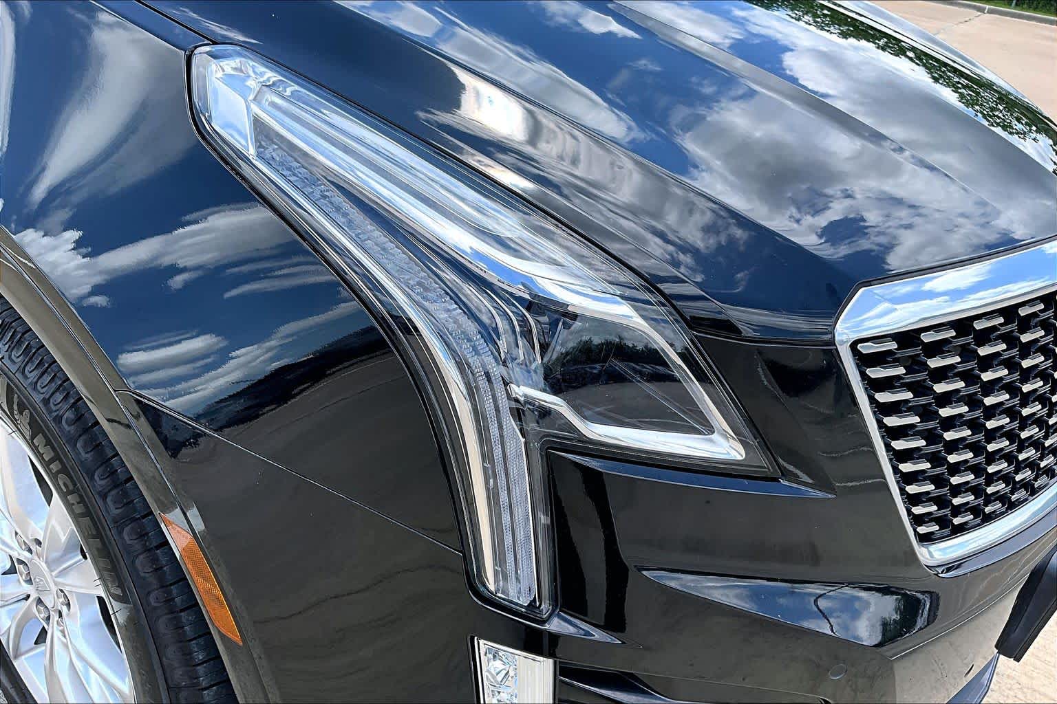 2022 Cadillac XT5 FWD Luxury Stellar Black Metallic at Lone Star Chevrolet